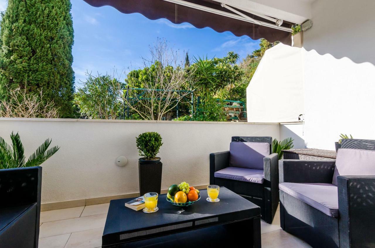 Magellan Deluxe Two Apartment Дубровник Екстериор снимка